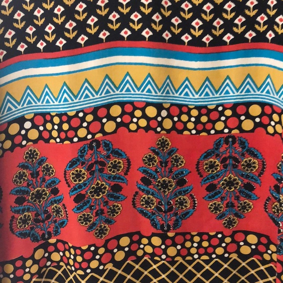 Beautiful Silk Tunic - Picture 4 of 4